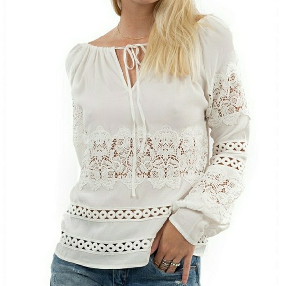 ⚠️LAST ONE⚠️NWT FOR LOVE & LEMONS BLOUSE - Picture 4 of 8